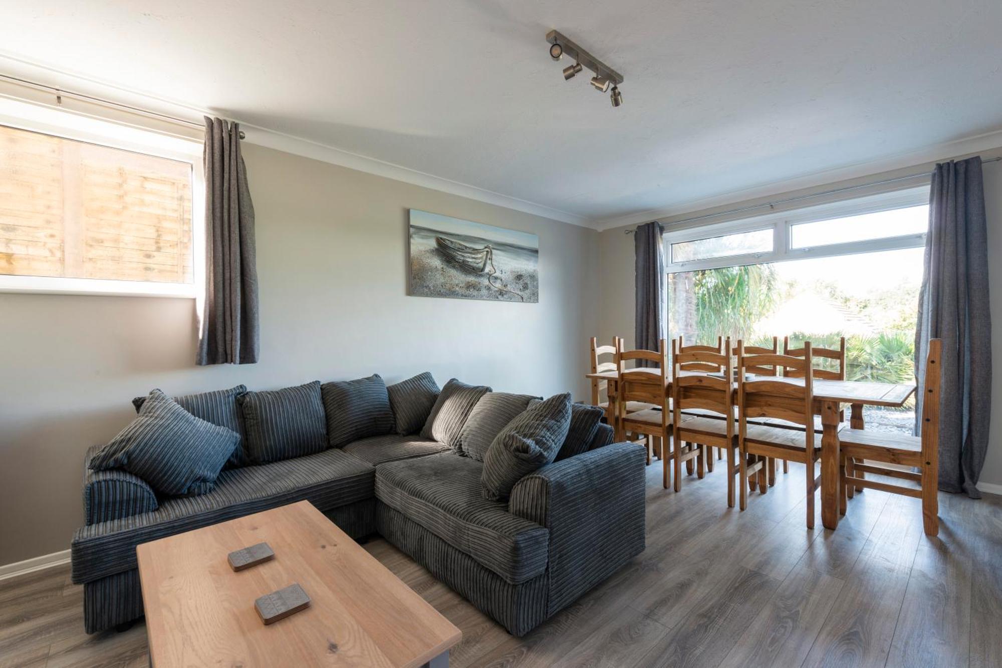 5 Bedroom Detached Beach House Poole Extérieur photo