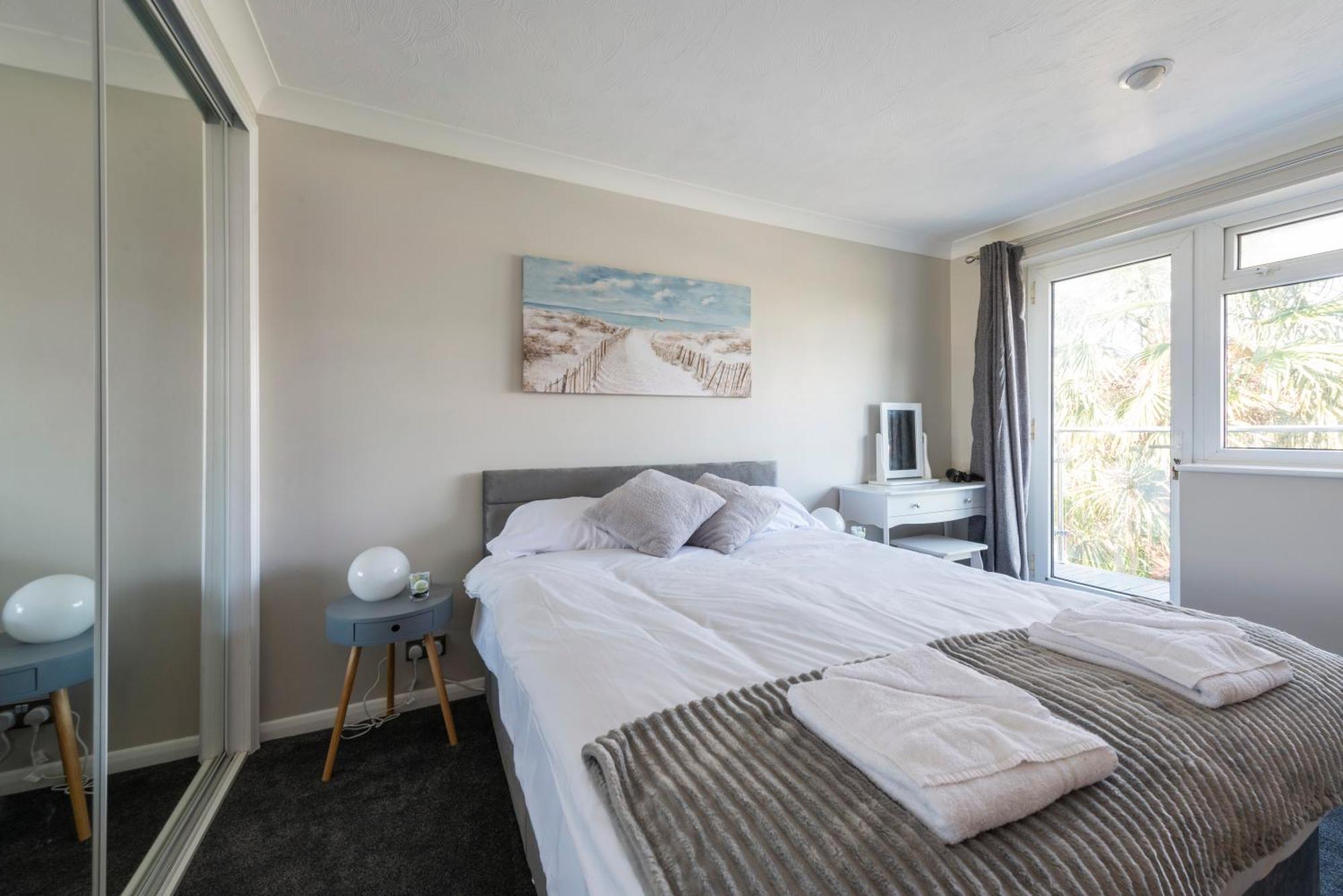 5 Bedroom Detached Beach House Poole Extérieur photo